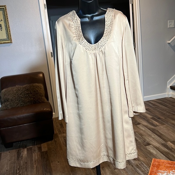 Scoop Neck Dress - Picture 2 of 6